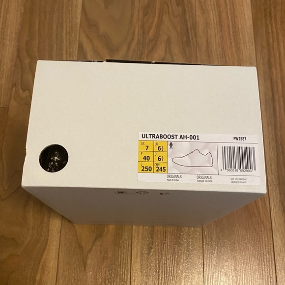 Adidas Ultraboost x HYKE AH-001 - Picture 2 of 5